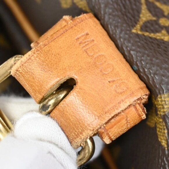 LOUIS VUITTON Saumur 35 Shoulder Bag Monogram Leather BN France M42254 79EE264